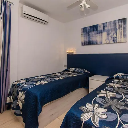 Apartament Santa Maria 105 - Two Bed With Sea Views *