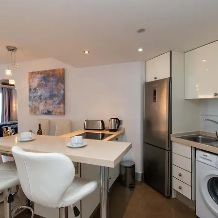 Apartament Santa Maria 105 - Two Bed With Sea Views