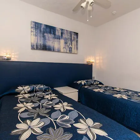 Lejlighed Santa Maria 105 - Two Bed With Sea Views